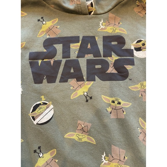 Disney Kids Star Wars The Mandalorian The Child Baby Yoda Hoodie Green size 8 - Picture 3 of 8